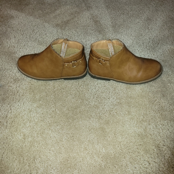 Kids Tan Ankle Boots - Picture 3 of 6